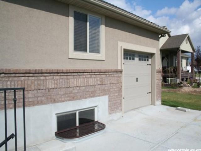 3207 W St Andrews Dr, Syracuse, UT 84075 — photo 11