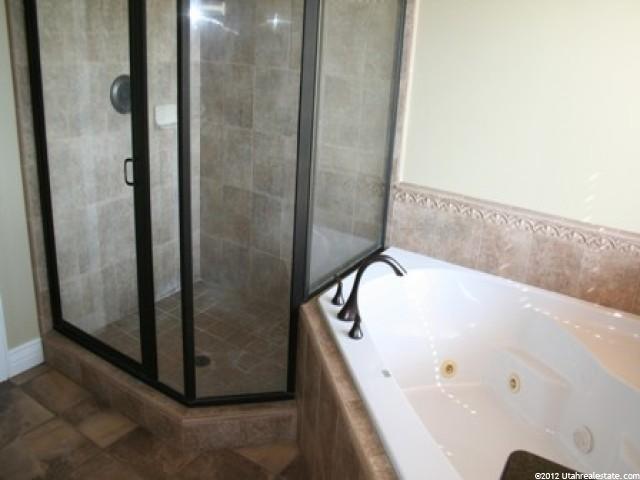 3207 W St Andrews Dr, Syracuse, UT 84075 — photo 9