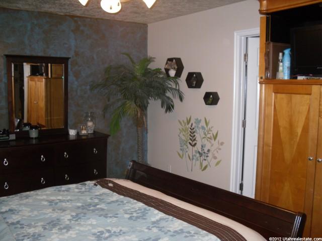 352 N Sam Gates Rd, Ogden, UT 84404 — photo 2