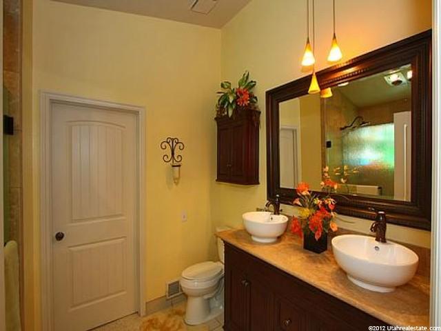 3395 E 10700 S, Sandy, UT 84092 — photo 9