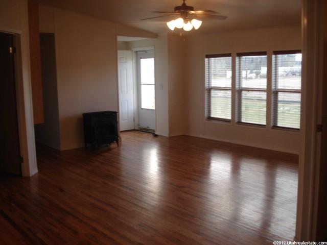 3268 W 1800 N, Clinton, UT 84015 — photo 2