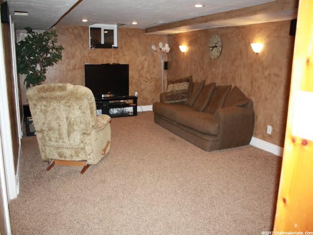 881 E 37th St S, Ogden, UT 84403 — photo 2