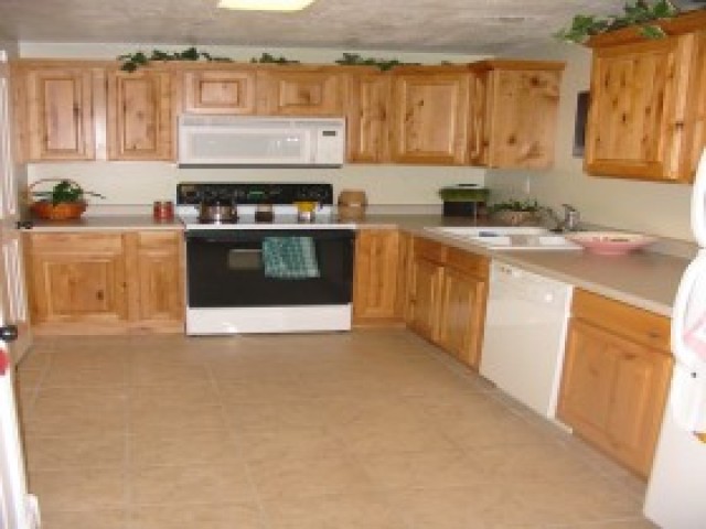 571 W Chase Ln, Centerville, UT 84014 — photo 9