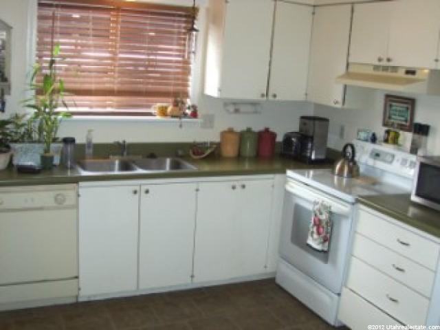 88 W 50 S, Centerville, UT 84014 — photo 2