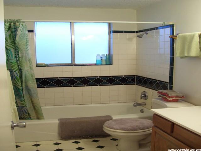 1155 S 1000 E #2, Clearfield, UT 84015 — photo 6