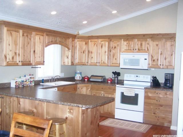 548 S 400 E, Preston, ID 83263 — photo 4
