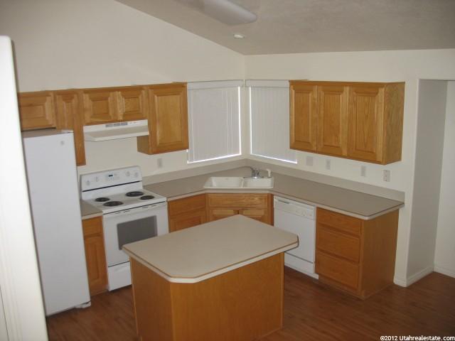 252 W 1875 N, North Ogden, UT 84414 — photo 2