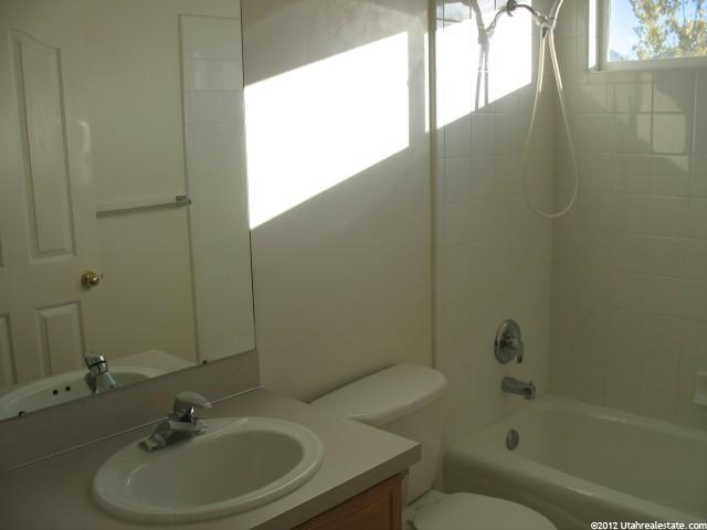 252 W 1875 N, North Ogden, UT 84414 — photo 8