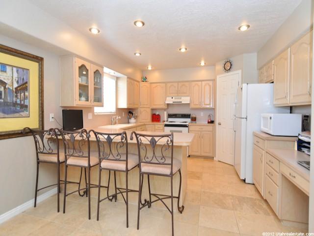 3734 N Evergreen Dr, Pleasant View, UT 84414 — photo 4