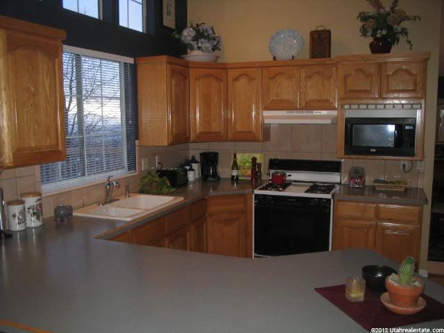 4207 Skyline Dr, Ogden, UT 84403 — photo 4