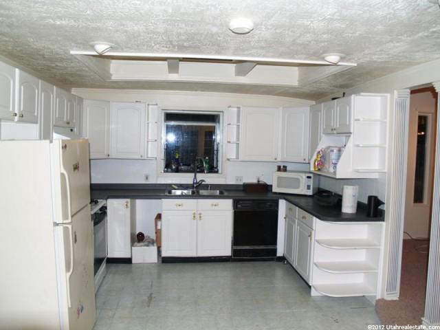 1196 Belsaw Cir, Sandy, UT 84094 — photo 3
