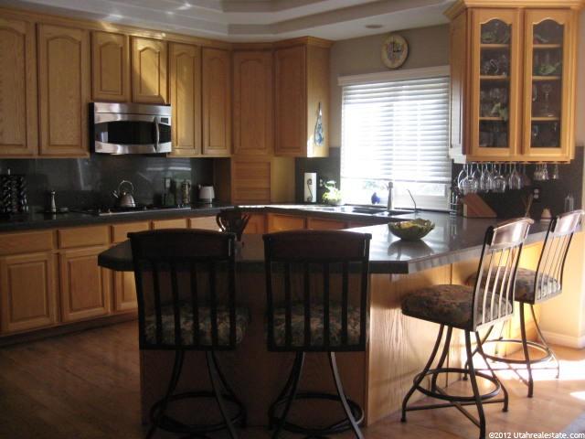 2048 E Bear Mountain Dr, Draper, UT 84020 — photo 6