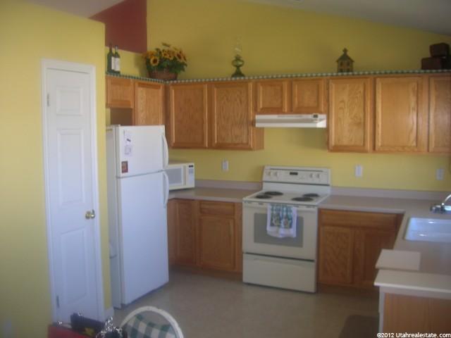 419 E 770 N, Tooele, UT 84074 — photo 5