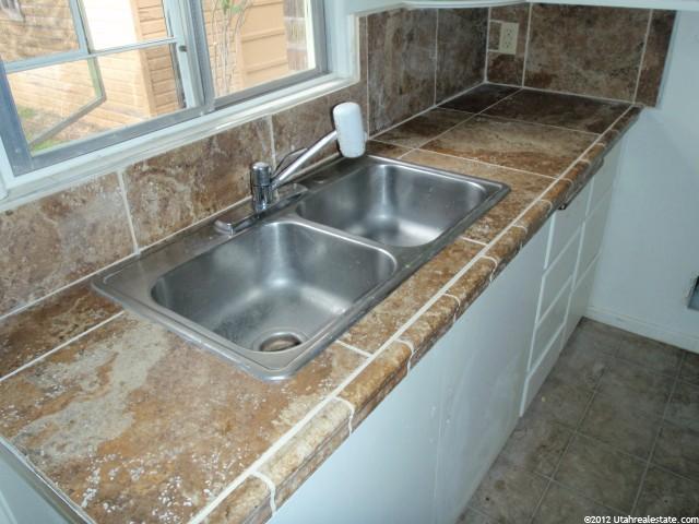 2662 Iowa Ave, Ogden, UT 84401 — photo 2
