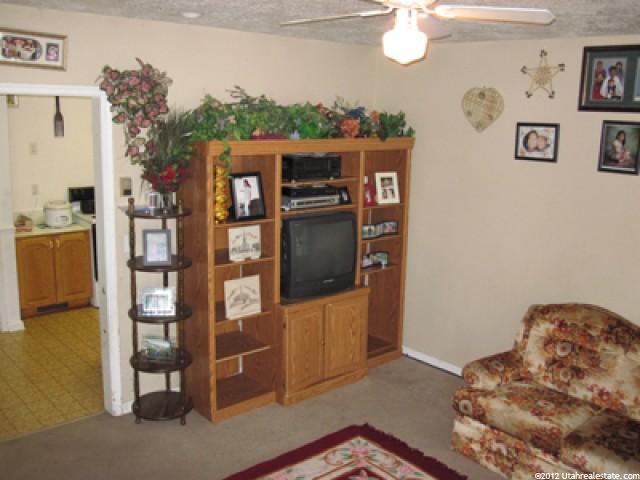 158 E 2600 N, North Logan, UT 84341 — photo 4