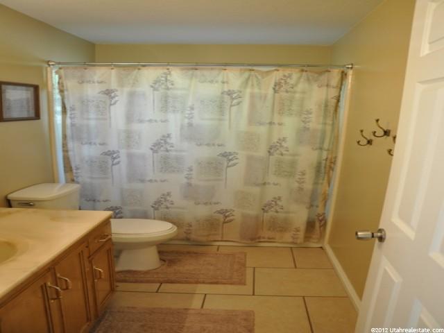 1019 E 260 S, Layton, UT 84041 — photo 8