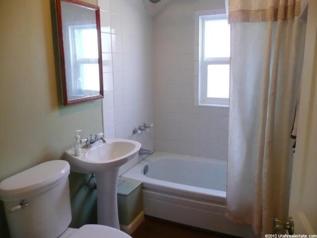 372 E 700 S, River Heights, UT 84321 — photo 4