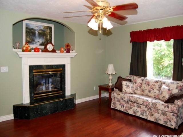 1082 W 4000 N, Pleasant View, UT 84414 — photo 4
