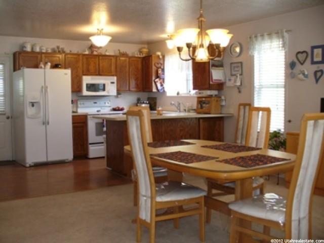 1061 E Cherry Ln, Layton, UT 84040 — photo 3