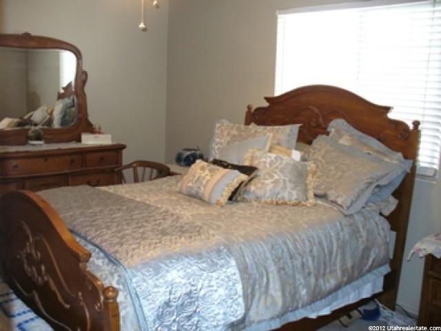 1061 E Cherry Ln, Layton, UT 84040 — photo 5