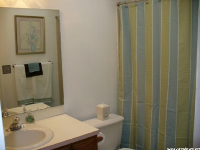 1061 E Cherry Ln, Layton, UT 84040 — photo 6