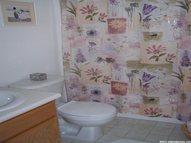 153 W 1875 N, North Ogden, UT 84414 — photo 5