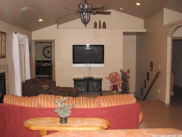 773 S 200 W, Mona, UT 84645 — photo 4