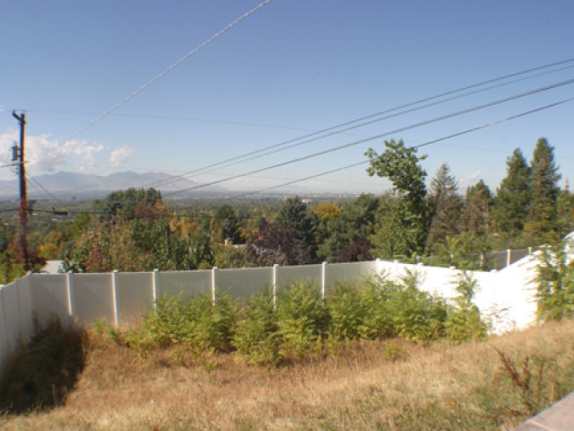 4594 S Stratton Dr, Holladay, UT 84117 — photo 9