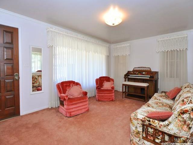 383 E Elberta Dr, North Ogden, UT 84414 — photo 2