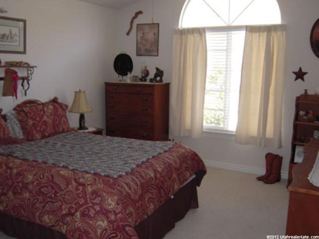 439 Simoron Dr, Ogden, UT 84404 — photo 7