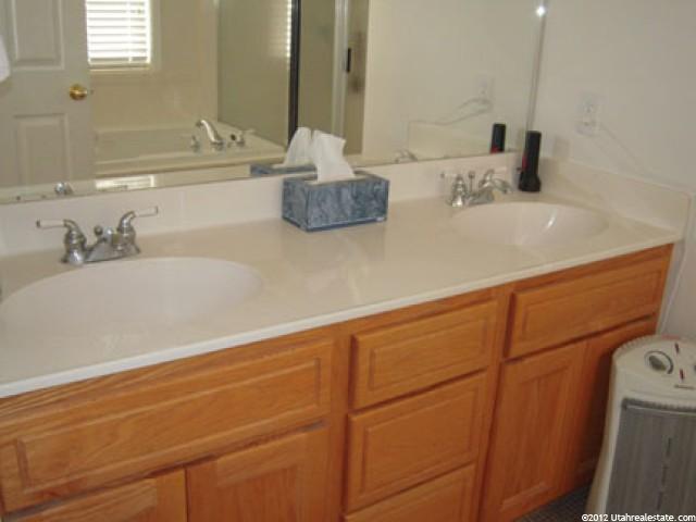 439 Simoron Dr, Ogden, UT 84404 — photo 8