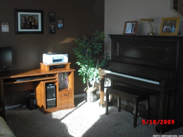 1871 S 575 E, Clearfield, UT 84015 — photo 4