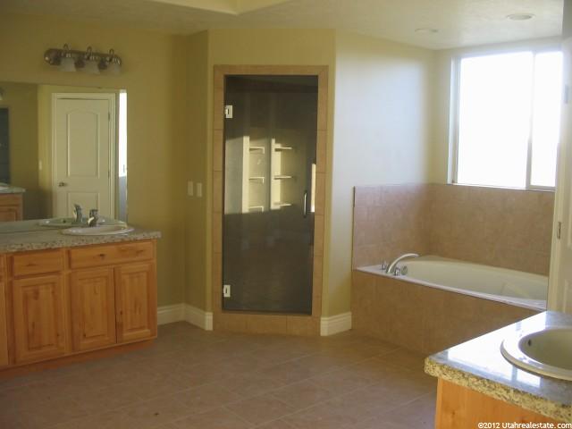 2368 S 825 W, Syracuse, UT 84075 — photo 8