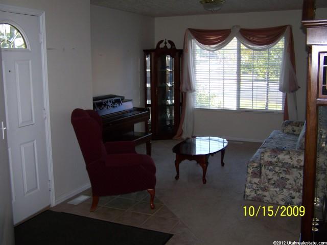 1036 E Daybreak Dr S, South Ogden, UT 84403 — photo 3