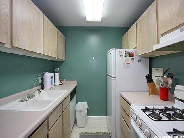 415 E Creekside Cir #B, Murray, UT 84107 — photo 4