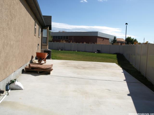 4530 S 3375 W, West Haven, UT 84401 — photo 2