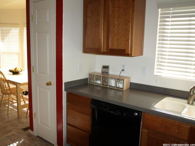 4530 S 3375 W, West Haven, UT 84401 — photo 6