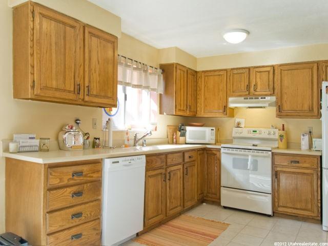 732 E Baker Dr, Midvale, UT 84047 — photo 5