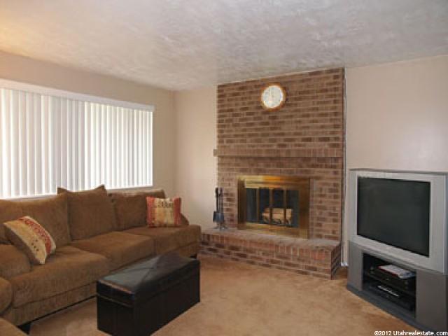 10156 S 440 E, Sandy, UT 84070 — photo 2