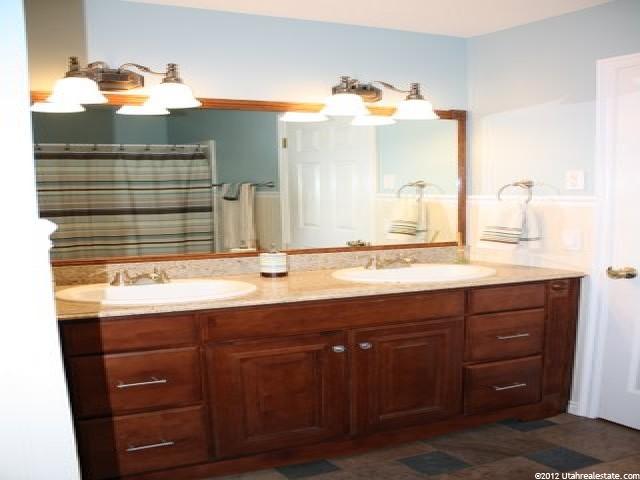 2187 E 10300 S, Sandy, UT 84092 — photo 5