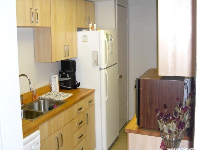 599 E Carmel Dr, Midvale, UT 84047 — photo 4