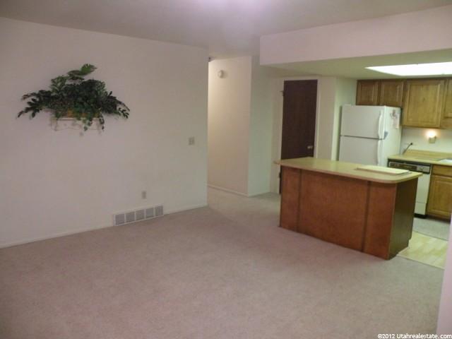 253 Ashbrook Cir, Midvale, UT 84047 — photo 5