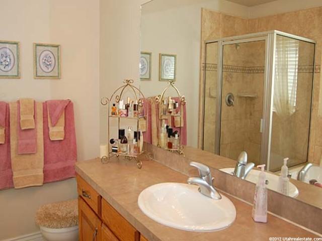 2865 W 3600 N, Farr West, UT 84404 — photo 7