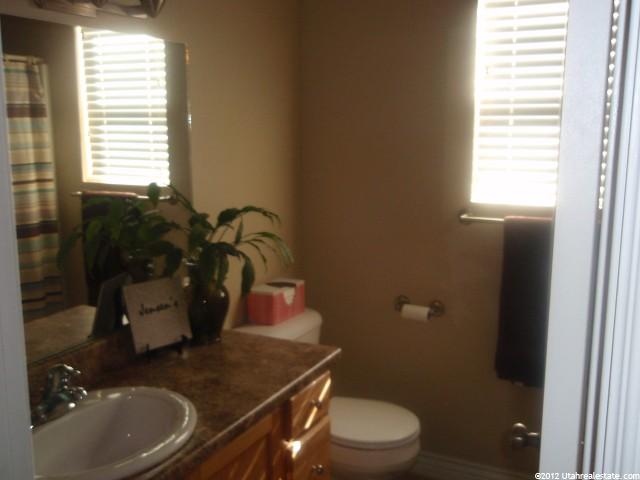 16 E 1100 S, Vernal, UT 84078 — photo 6