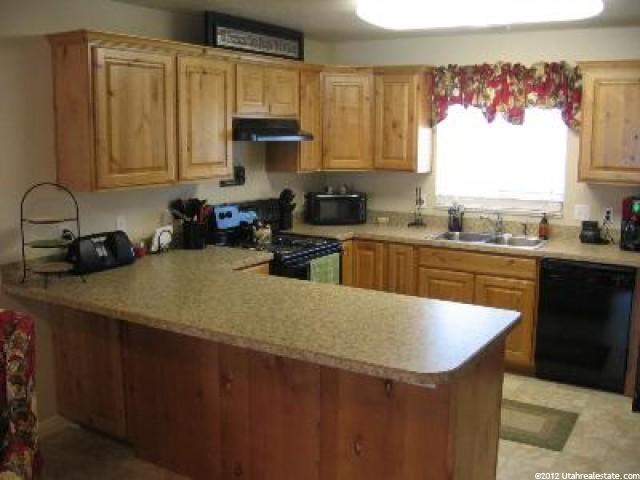 1684 S 1085 Bnd E, Ogden, UT 84404 — photo 3