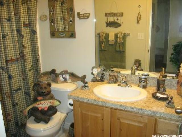 1684 S 1085 Bnd E, Ogden, UT 84404 — photo 4