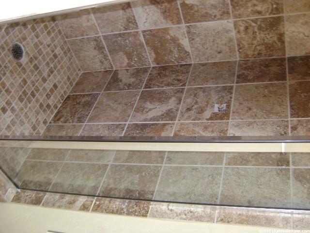 9434 S Poppy Ln E, Sandy, UT 84094 — photo 3