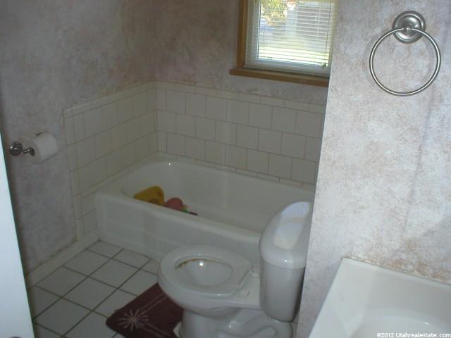 5746 S 2550 W, Roy, UT 84067 — photo 6