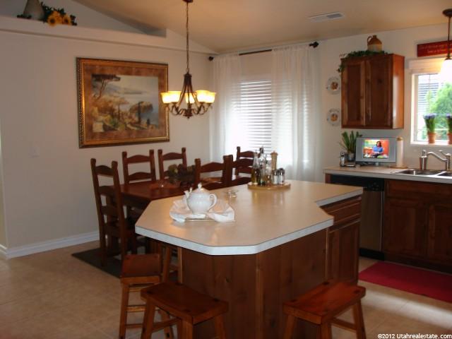 89 Hillsborough Dr, Pleasant View, UT 84414 — photo 7
