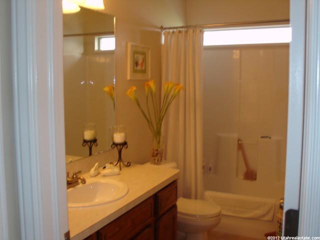 89 Hillsborough Dr, Pleasant View, UT 84414 — photo 8